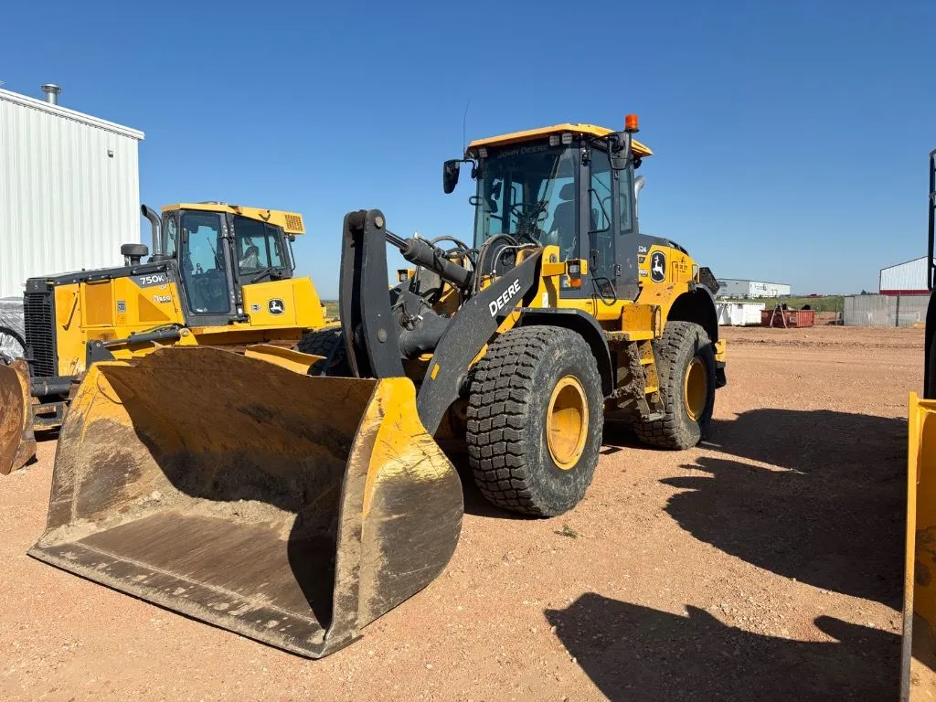 2022 John Deere 624P