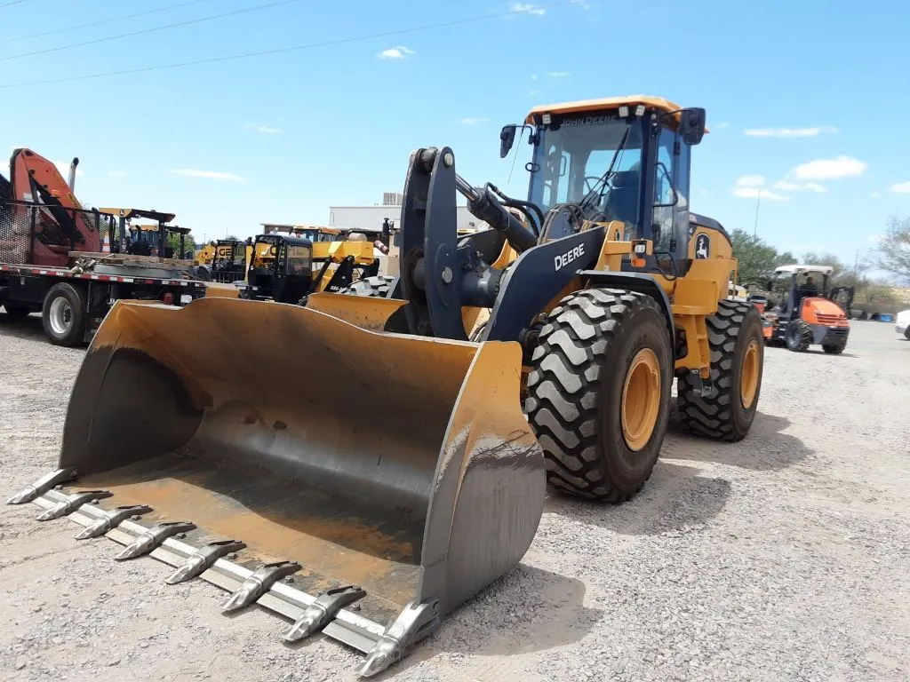 2022 John Deere 644P