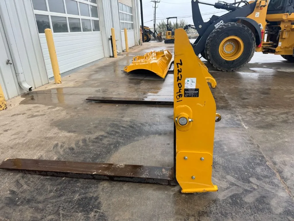 2025 John Deere 624FORKS72