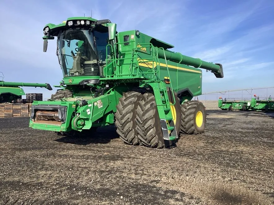 2025 John Deere S7 800