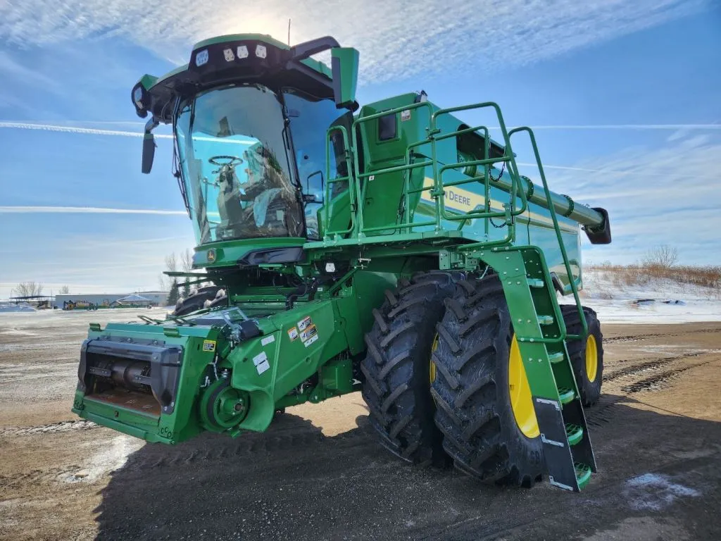 2025 John Deere S7 800
