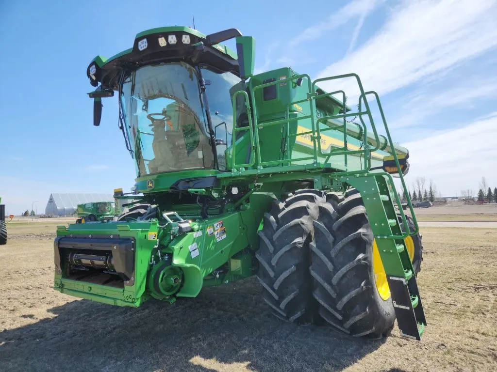 2025 John Deere S7 800