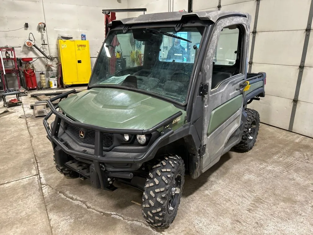 2019 John Deere XUV835M