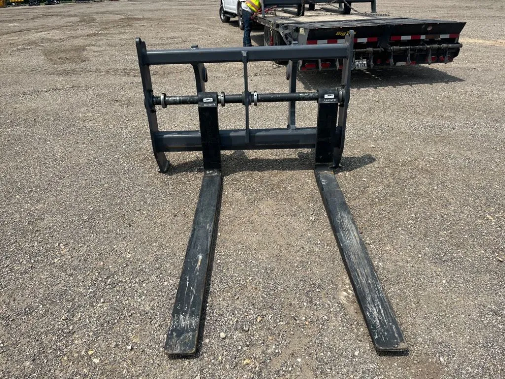 2024 Strickland Mfg 544FORKS72