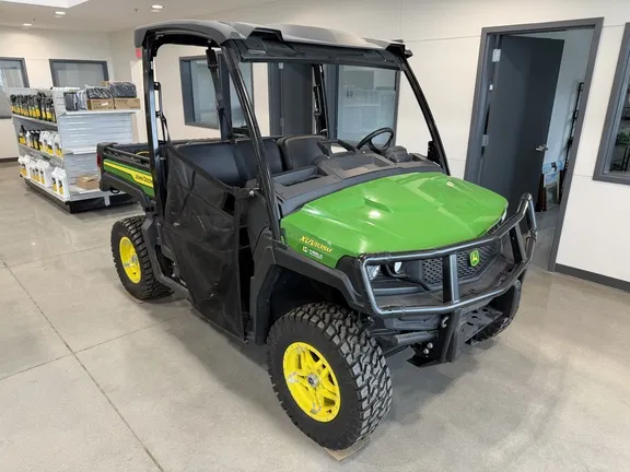 2024 John Deere XUV 835M