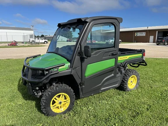2023 John Deere XUV 835M