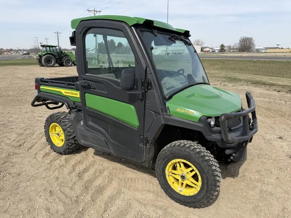 2023 John Deere XUV 835R