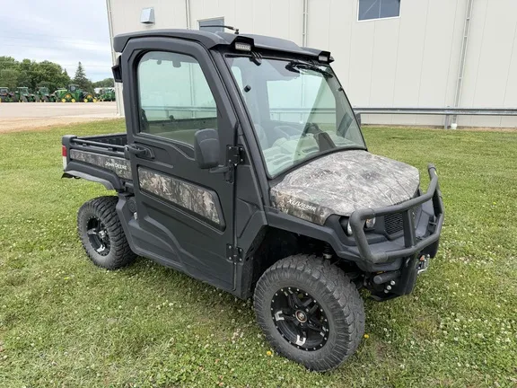 2023 John Deere XUV 835R
