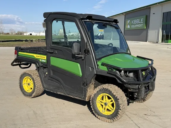 2023 John Deere XUV 835M