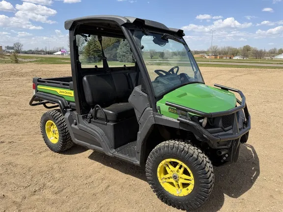 2024 John Deere XUV 835M