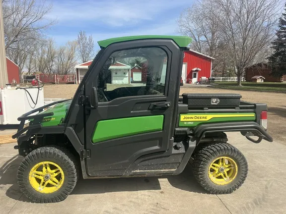 2024 John Deere XUV 835R