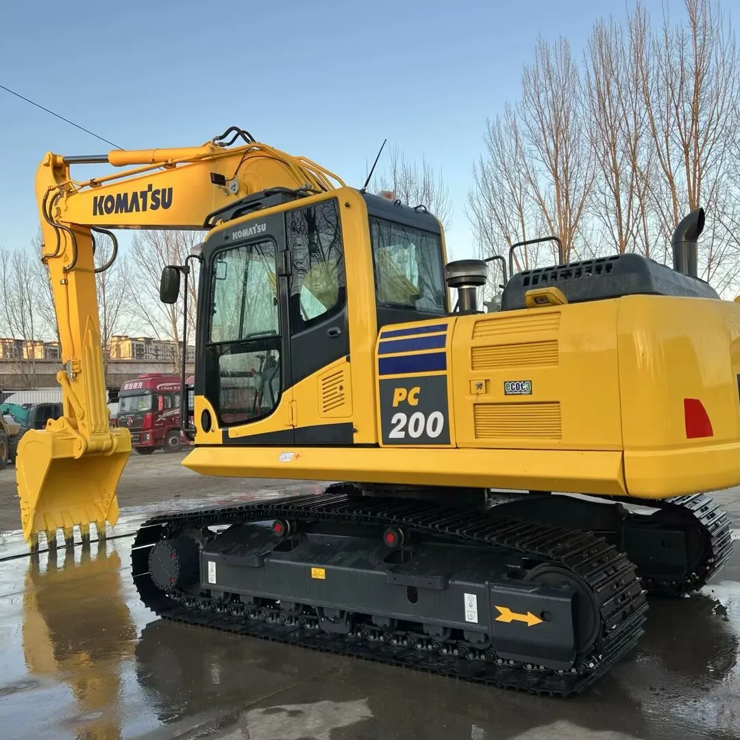 Komatsu 200