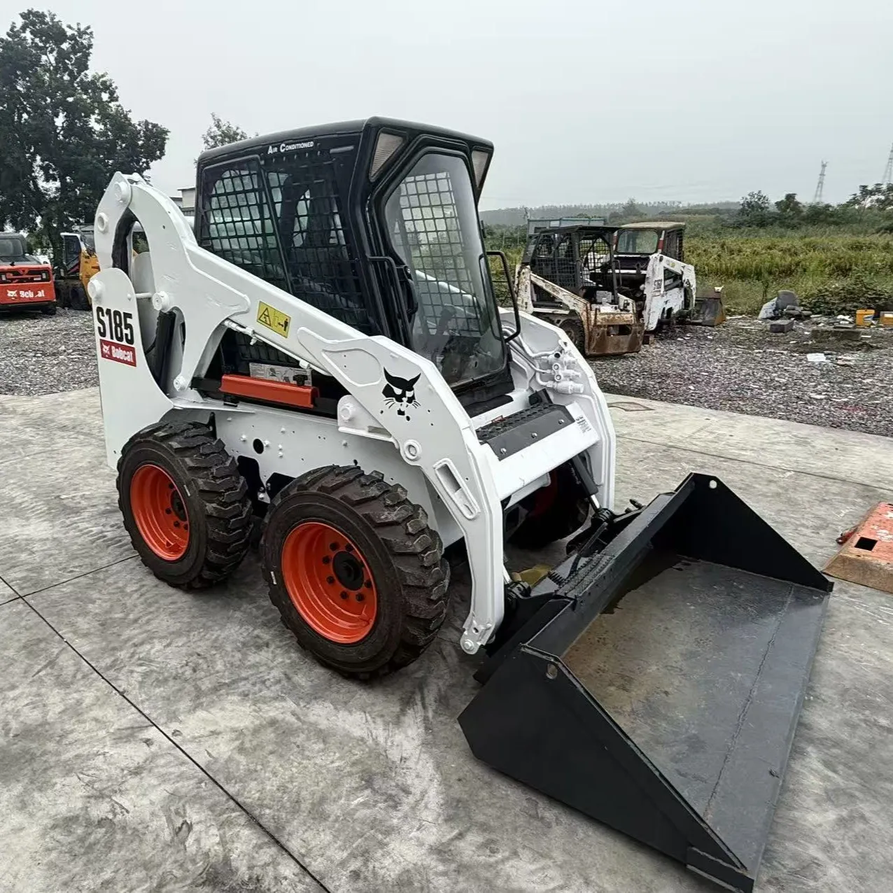 Bobcat S185