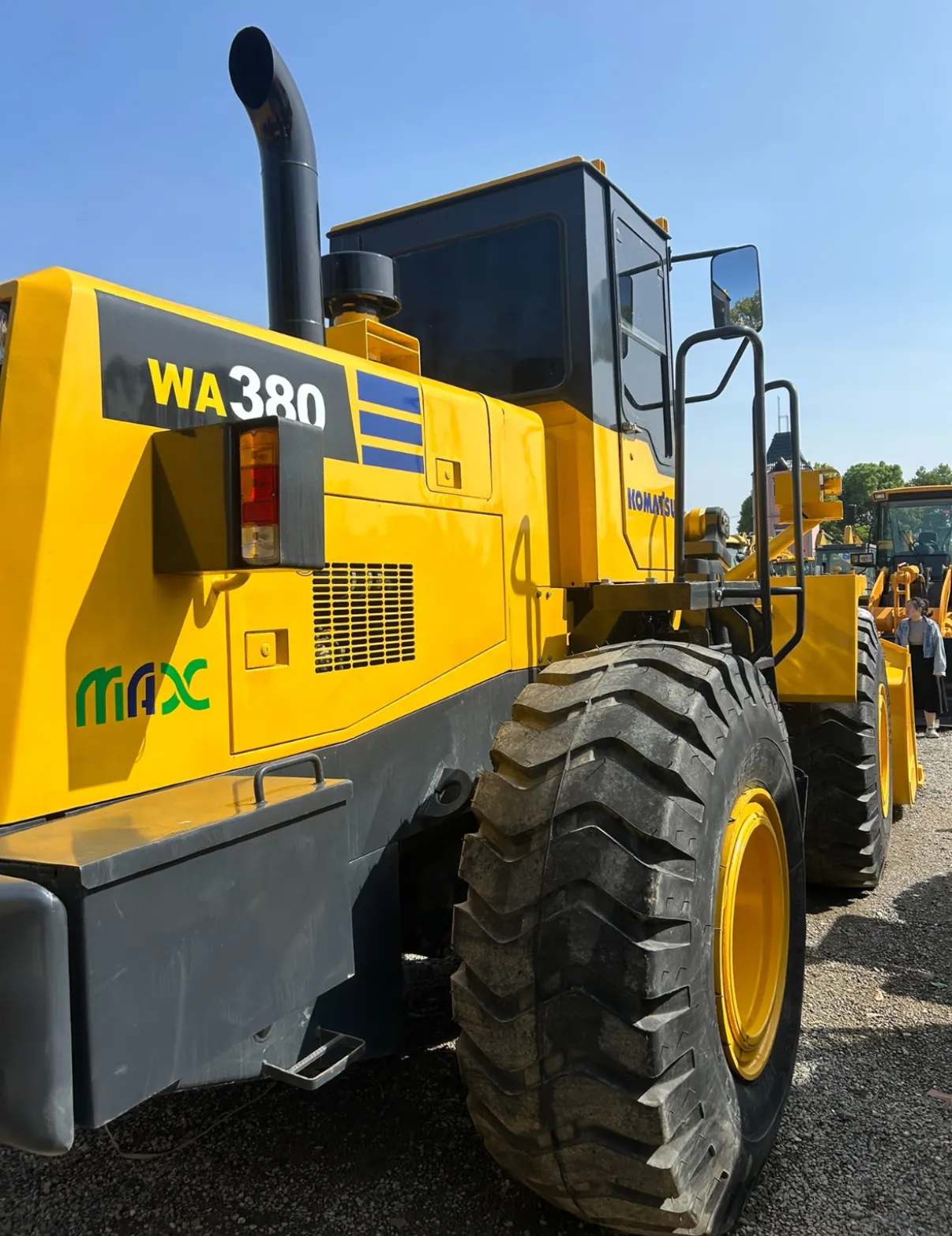 Komatsu Wa380