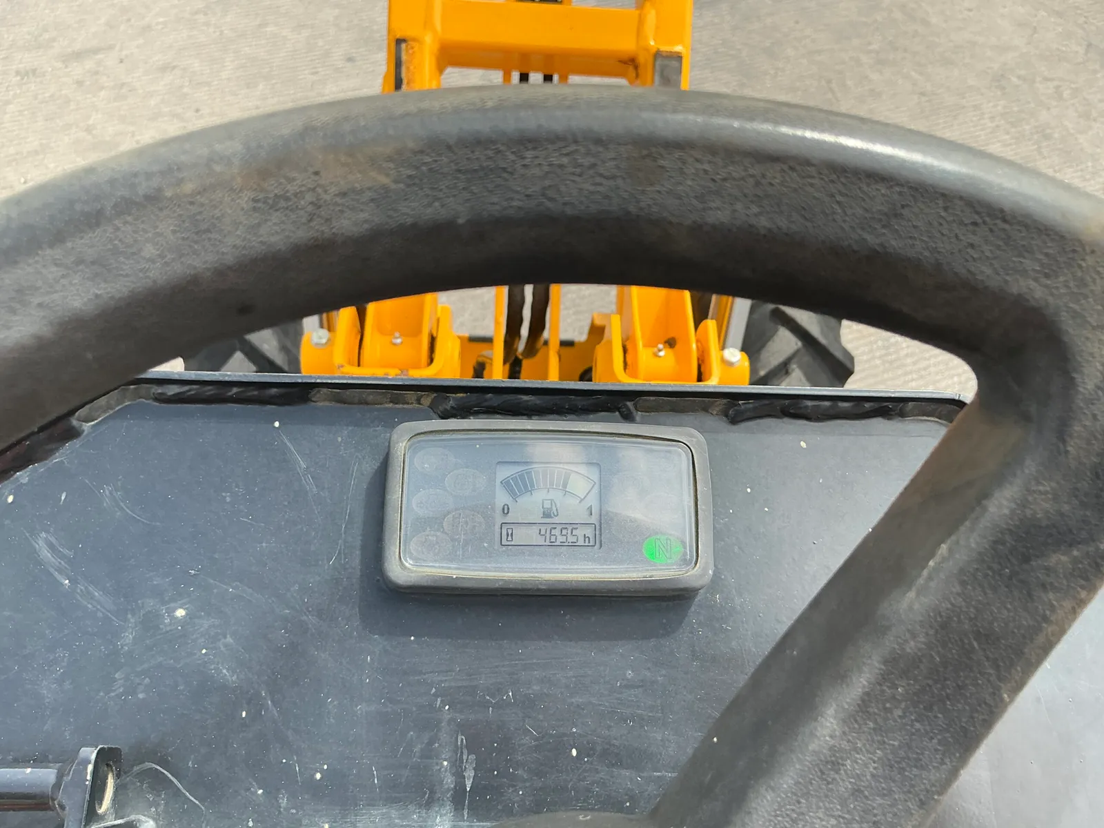 JCB 1 Tonne-2 Hi Tip Dumper (ST27105)