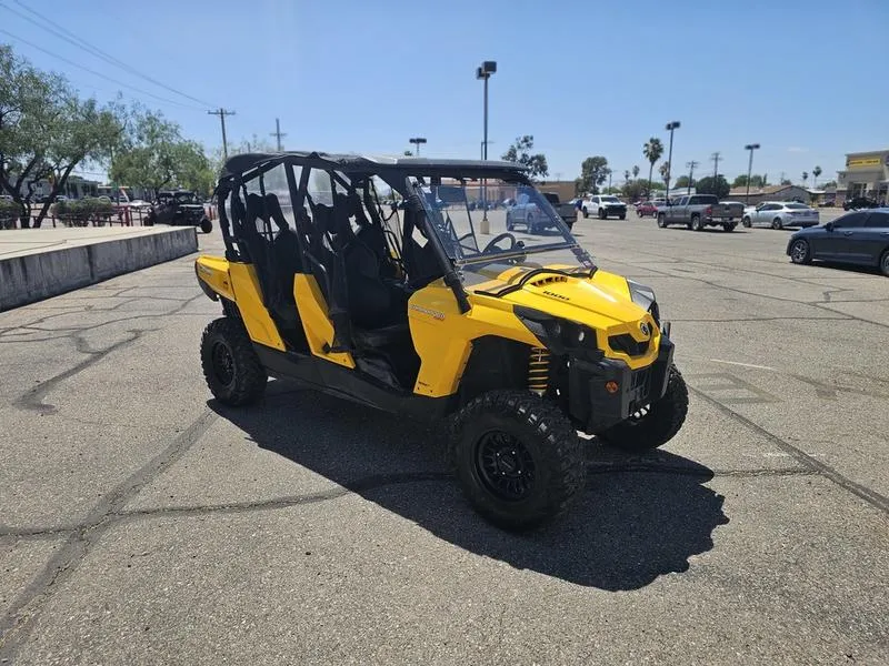 2014 Can-Am Commander MAX DPS 1000