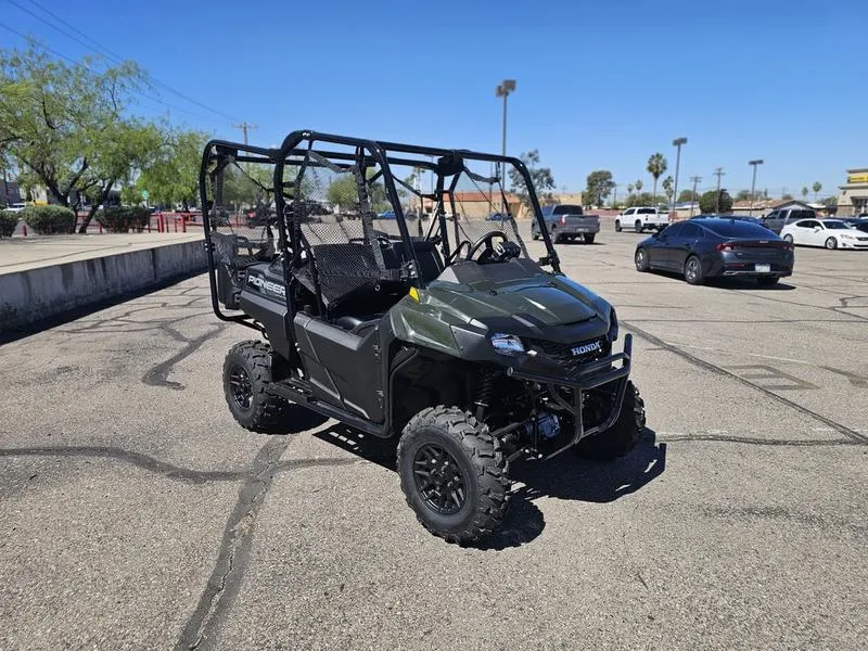 2026 Honda Pioneer 700-4 Deluxe