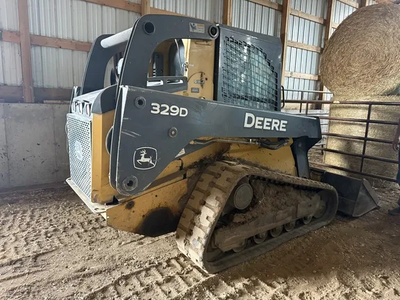 2012 John Deere 329D