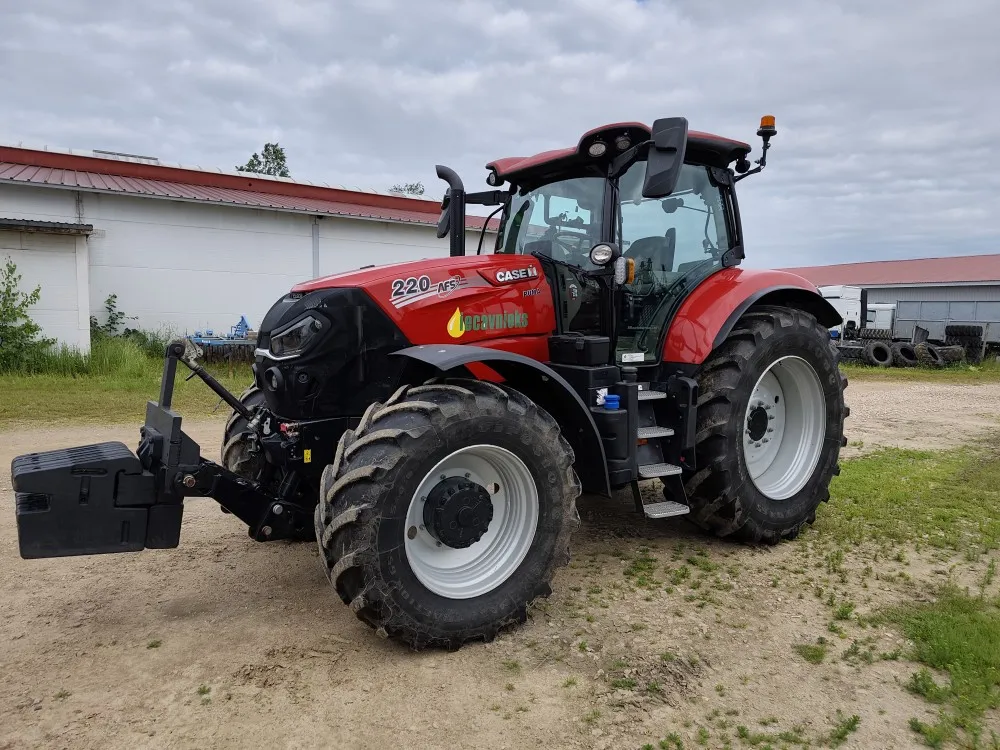 2021 Case IH Puma 220