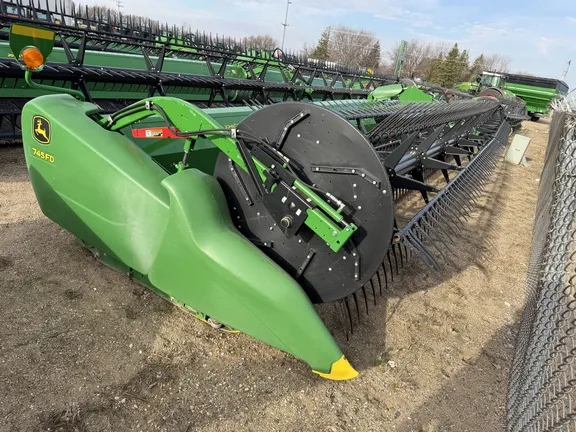2019 John Deere 745FD