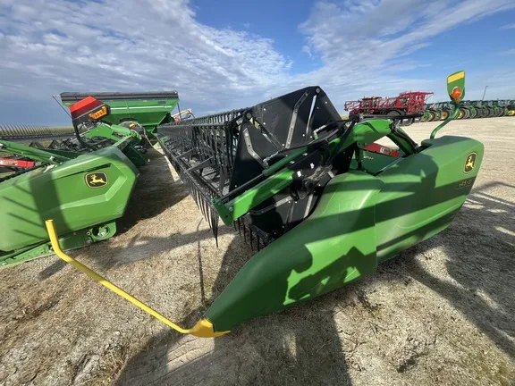 2017 John Deere 645FD