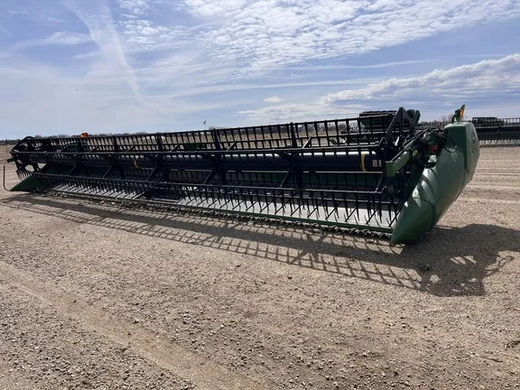 2019 John Deere 735D