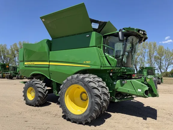 2023 John Deere S780