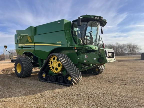 2024 John Deere S780