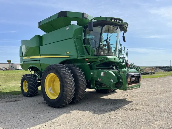 2021 John Deere S770