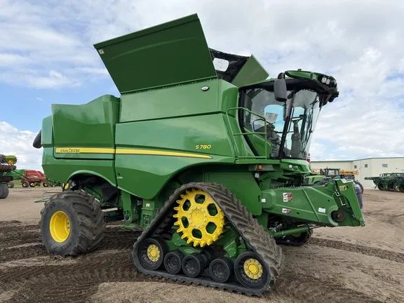 2023 John Deere S780