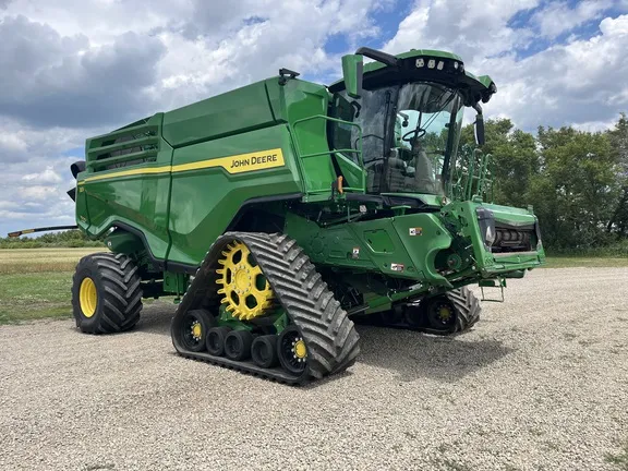 2023 John Deere X9 1000