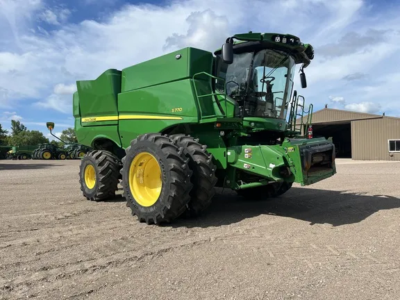 2024 John Deere S770