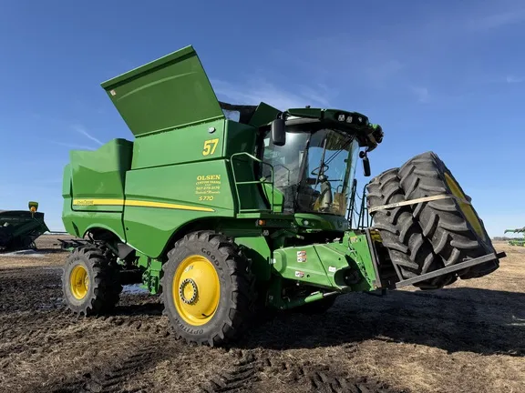 2024 John Deere S770