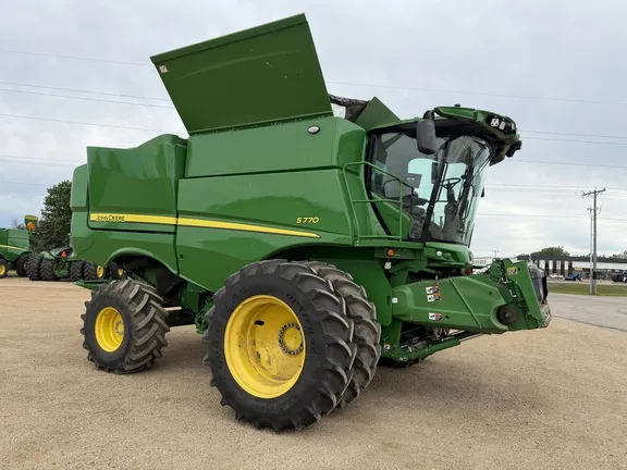 2024 John Deere S770