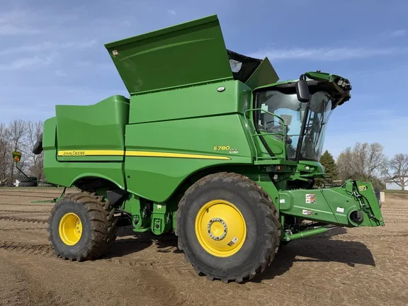 2023 John Deere S780