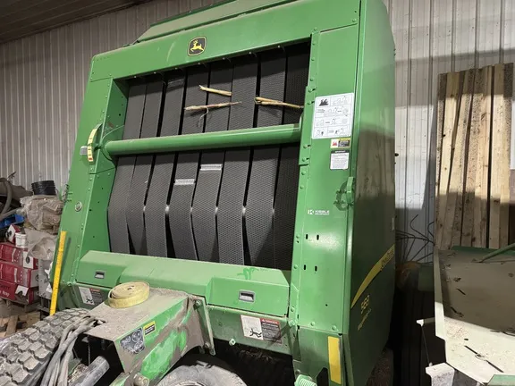2016 John Deere 569