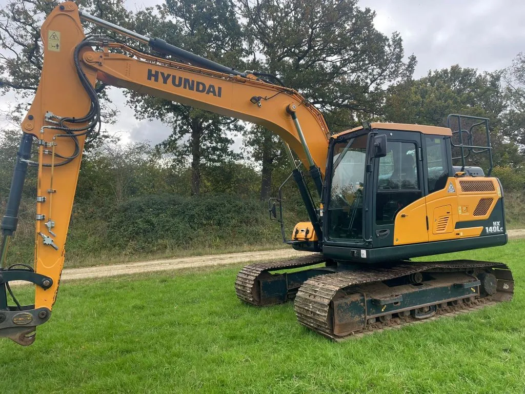 2020 Hyundai HX140LC
