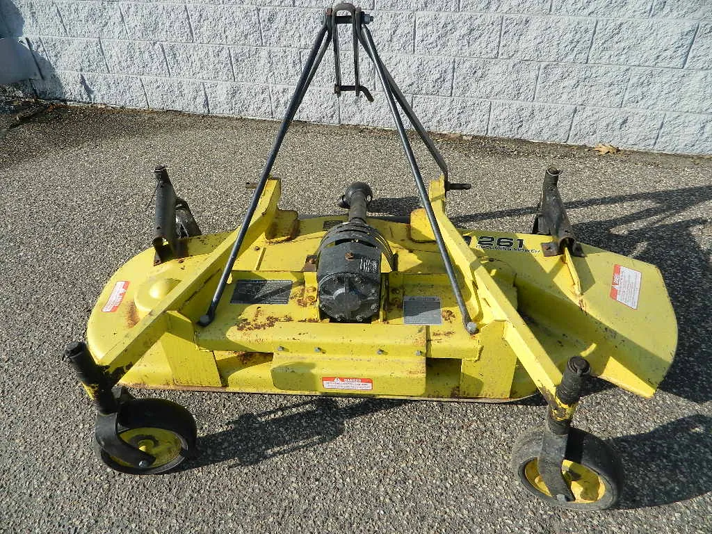 John Deere 261 60" 3-Point Hitch Grooming Mower