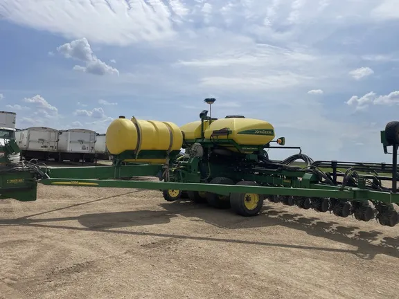 2011 John Deere DB66