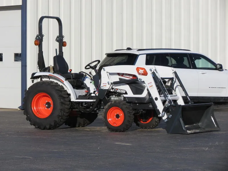 2024 Bobcat CT2035 HST