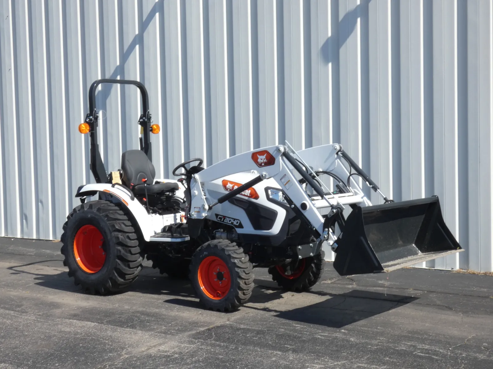2025 Bobcat CT2040