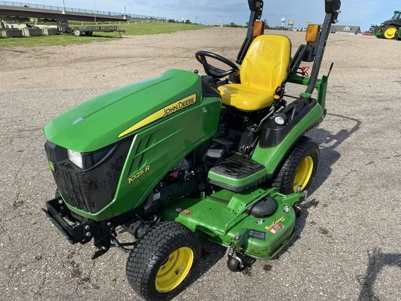 2019 John Deere 1025R