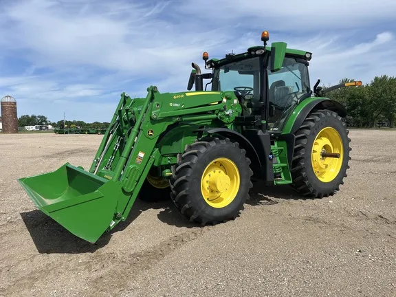 2025 John Deere 6R 165