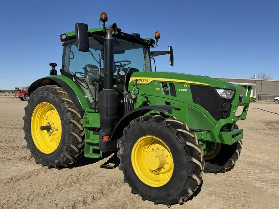 2025 John Deere 6R 165