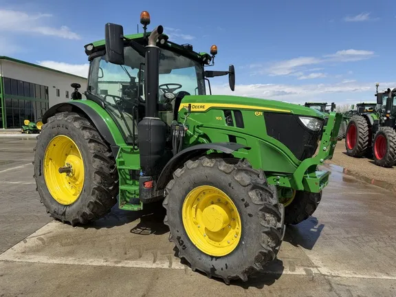 2025 John Deere 6R 165