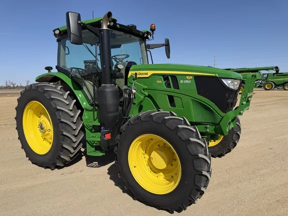 2025 John Deere 6R 165