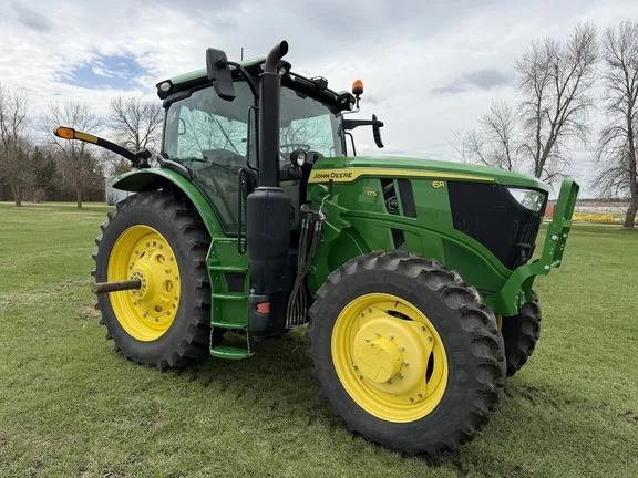 2023 John Deere 6R 175