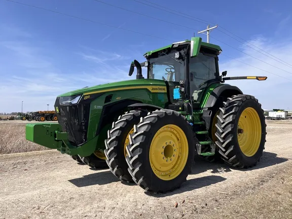 2025 John Deere 8R 410