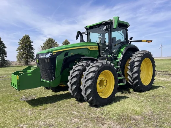 2025 John Deere 8R 370