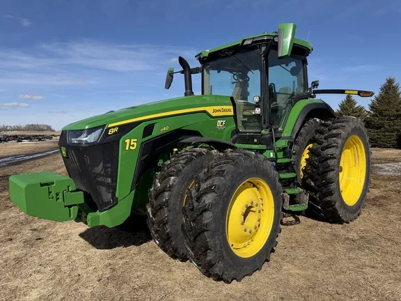 2025 John Deere 8R 340